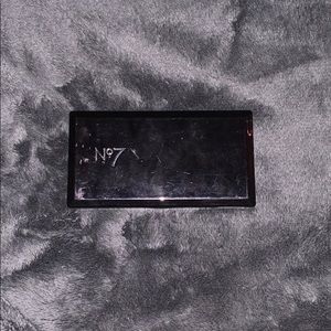 No7 smoky eyeshadow palette